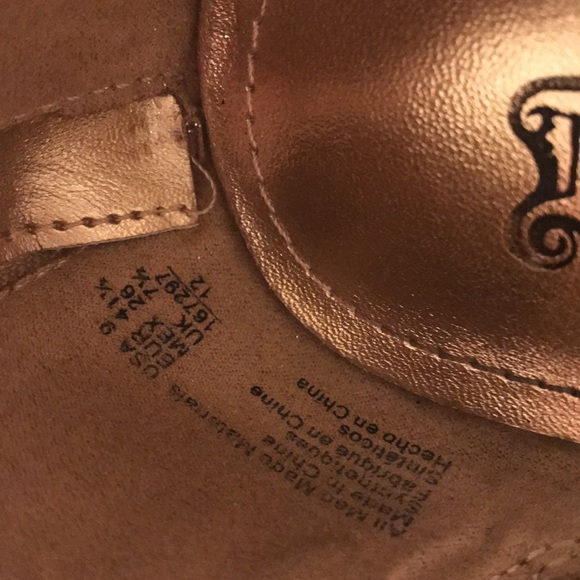 Gold Glitter Heels - Picture 9 of 10